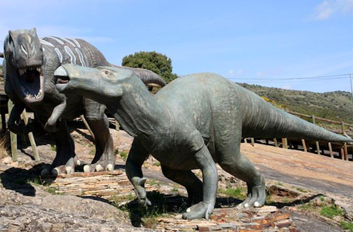 Dinosaurios en el barranco perdido en La Rioja